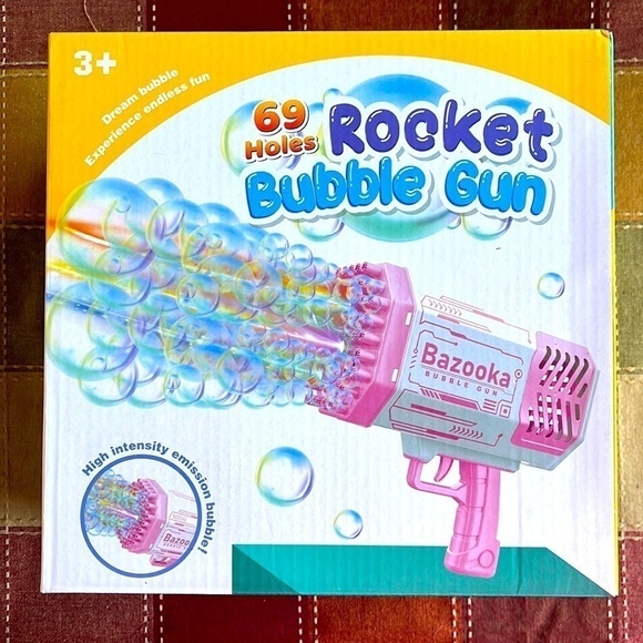 Brand New Bubble Machine Gun Toy Pink Colorful Lights Rechargeable Batteries - Picture 1 of 10